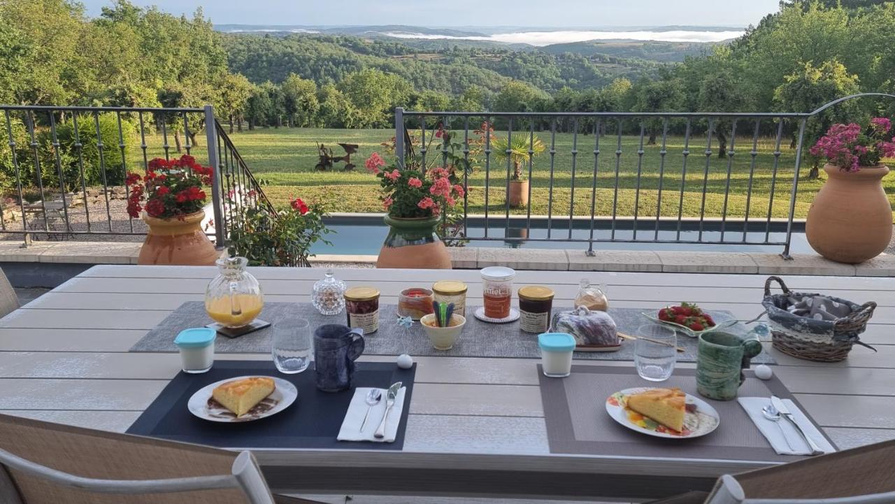 Domaine La Garenne Bed & Breakfast Reilhaguet Bagian luar foto